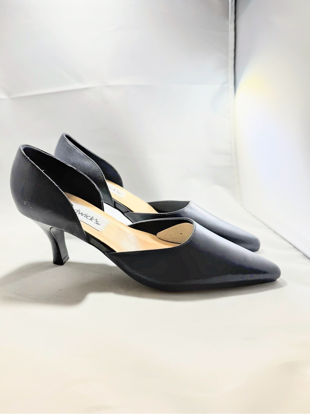 Classic Dark Navy Pointed-Toe Kitten Heels